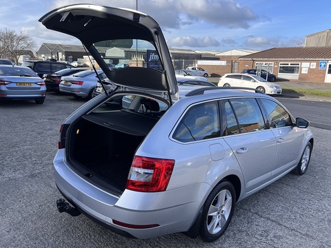 1.6 TDI SCR SE Technology (Euro 6) 1.6 5dr Estate Manual Diesel