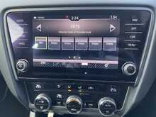 Skoda Octavia 1.6 TDI SCR SE Technology Euro 6 Diesel Manual Estate Car