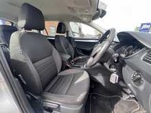 Skoda Octavia 1.6 TDI SCR SE Technology Euro 6 Diesel Manual Estate Car