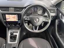 Skoda Octavia 1.6 TDI SCR SE Technology Euro 6 Diesel Manual Estate Car