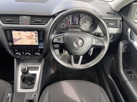 1.6 TDI SCR SE Technology (Euro 6) 1.6 5dr Estate Manual Diesel