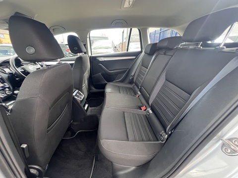 1.6 TDI SCR SE Technology (Euro 6) 1.6 5dr Estate Manual Diesel