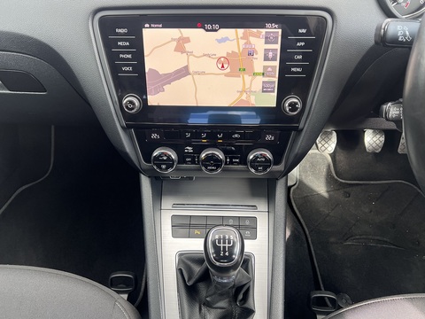 1.6 TDI SCR SE Technology (Euro 6) 1.6 5dr Estate Manual Diesel
