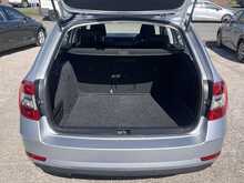 Skoda Octavia 1.6 TDI SCR SE Technology Euro 6 Diesel Manual Estate Car