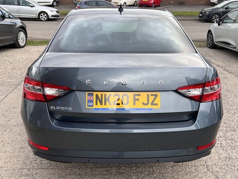 1.6 SE Technology DSG (Euro 6) 1.6 5dr Hatchback Semi Auto Diesel