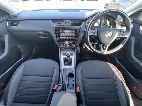 1.6 TDI SCR SE Technology (Euro 6) 1.6 5dr Estate Manual Diesel
