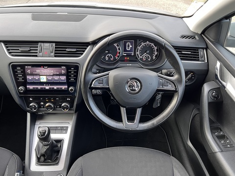 1.6 TDI SCR SE Technology (Euro 6) 1.6 5dr Estate Manual Diesel