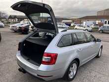 Skoda Octavia 1.6 TDI SCR SE Technology Euro 6 Diesel Manual Estate Car