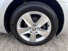 Skoda Octavia 1.6 TDI SCR SE Technology Euro 6 Diesel Manual Estate Car