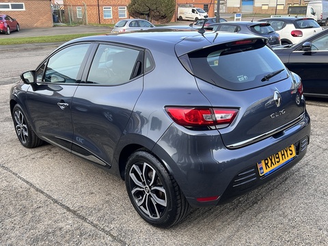1.5dCi [90] Play 1.5 5dr Hatchback Manual Diesel