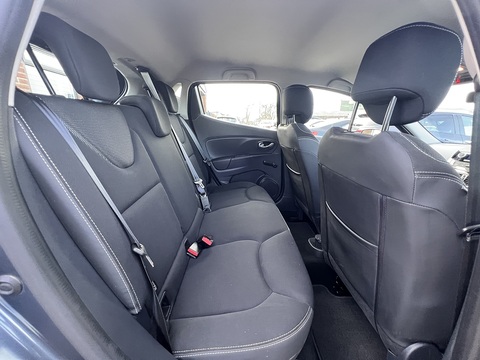 1.5dCi [90] Play 1.5 5dr Hatchback Manual Diesel