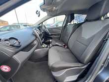 Renault Clio 1.5 dCi [90] Play 5-Door Hatchback Euro 6 Diesel Manual