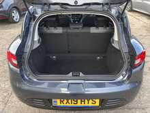 Renault Clio 1.5 dCi [90] Play 5-Door Hatchback Euro 6 Diesel Manual