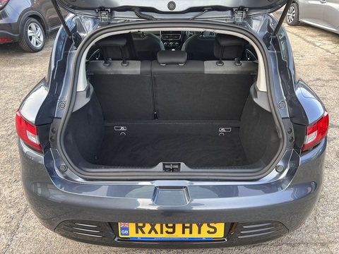 1.5dCi [90] Play 1.5 5dr Hatchback Manual Diesel