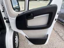 Peugeot Boxer 2.2 HDI 335 L2H2 Panel Van Euro 6 Diesel Manual