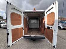 Peugeot Boxer 2.2 HDI 335 L2H2 Panel Van Euro 6 Diesel Manual