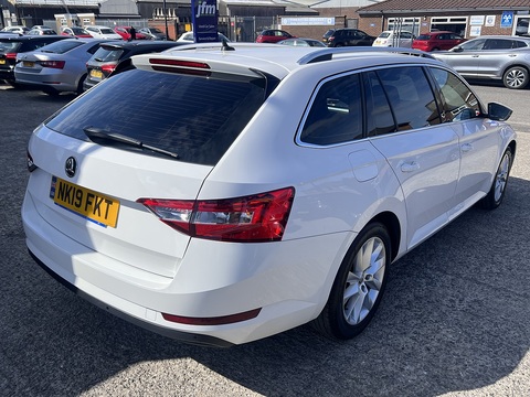 2.0 TDI [150] SE (Euro 6) 2.0 5dr Estate Manual Diesel