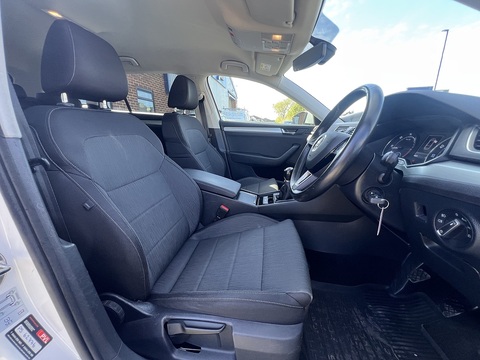 2.0 TDI [150] SE (Euro 6) 2.0 5dr Estate Manual Diesel