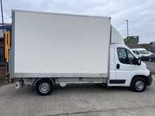Citroen Relay 2.0 BlueHDI 35 L3 Box Body with Tail Lift Euro 6 Diesel Manual