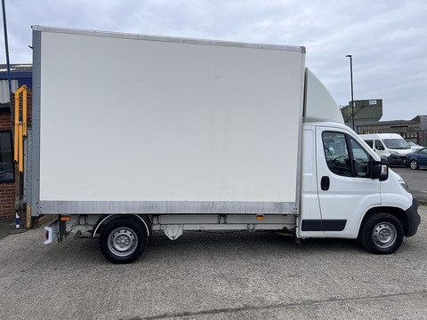 2.0 BlueHDI 35 L3 Box Body with Tail Lift 2.0 2dr Chassis Cab Manual Diesel