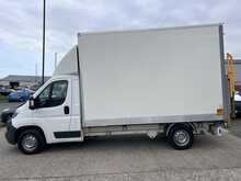 Citroen Relay 2.0 BlueHDI 35 L3 Box Body with Tail Lift Euro 6 Diesel Manual