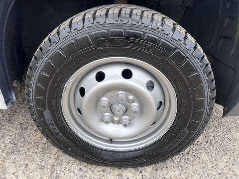 2.0 BlueHDI 35 L3 Box Body with Tail Lift 2.0 2dr Chassis Cab Manual Diesel