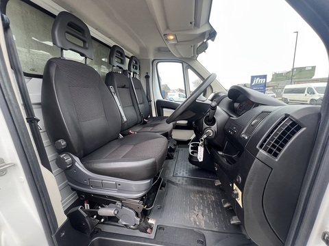 2.0 BlueHDI 35 L3 Box Body with Tail Lift 2.0 2dr Chassis Cab Manual Diesel