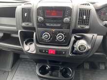 Citroen Relay 2.0 BlueHDI 35 L3 Box Body with Tail Lift Euro 6 Diesel Manual