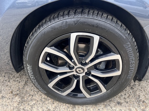 1.5dCi [90] Play 1.5 5dr Hatchback Manual Diesel