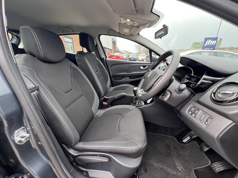 1.5dCi [90] Play 1.5 5dr Hatchback Manual Diesel