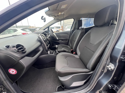 1.5dCi [90] Play 1.5 Hatchback Manual Diesel