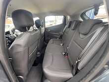 Renault Clio 1.5 dCi [90] Play 5-Door Hatchback Euro 6 Diesel Manual