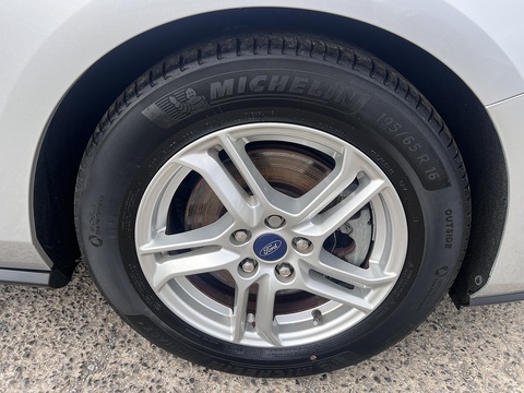 1.5 EcoBlue [95] Zetec Euro 6 1.5 5dr Estate Manual Diesel