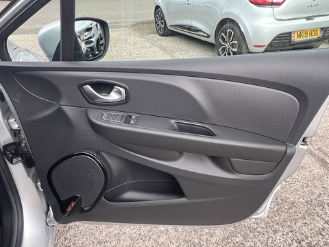 1.5dCi [90] Play 1.5 5dr Hatchback Manual Diesel