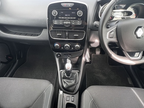 1.5dCi [90] Play 1.5 5dr Hatchback Manual Diesel