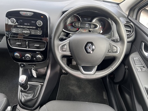 1.5dCi [90] Play 1.5 5dr Hatchback Manual Diesel