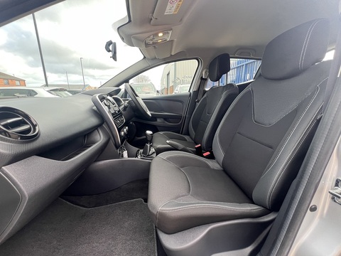 1.5dCi [90] Play 1.5 5dr Hatchback Manual Diesel