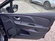 Renault Clio 1.5 dCi [90] Play 5-Door Hatchback Euro 6 Diesel Manual