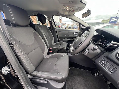 1.5dCi [90] Play 1.5 5dr Hatchback Manual Diesel