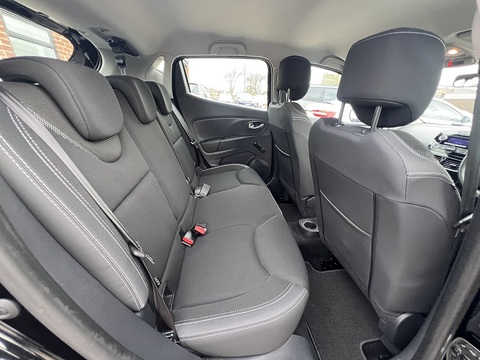 1.5dCi [90] Play 1.5 5dr Hatchback Manual Diesel