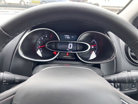 1.5dCi [90] Play 1.5 5dr Hatchback Manual Diesel