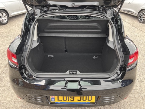 1.5dCi [90] Play 1.5 5dr Hatchback Manual Diesel