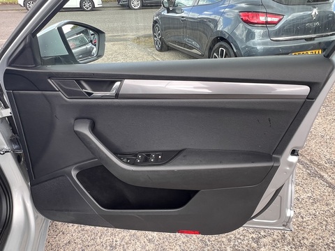 2.0 TDI [150] S (Euro 6) 2.0 5dr Estate Manual Diesel