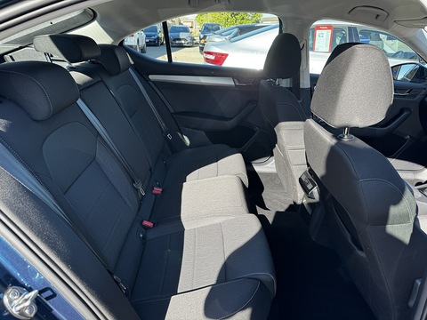 2.0 TDI [150] SE DSG 2.0 5dr Estate Semi Auto Diesel