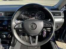 Skoda Superb 2.0 TDI [150] SE DSG Euro 6 Diesel Semi-Auto Hatchback