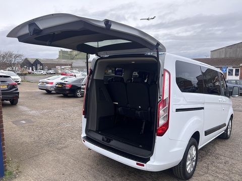 2.0 EcoBlue [105] 320 Zetec Euro 6 (s/s) 5Dr (8 Seats) 2.0 5dr Minibus Manual Diesel