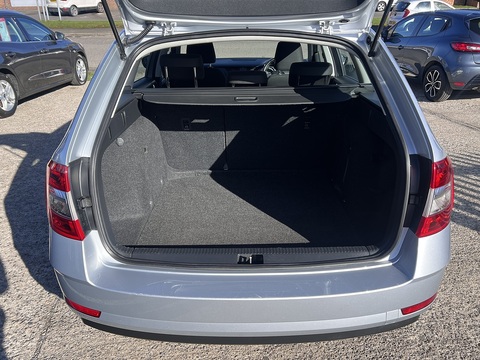 1.6 [115] TDI S Euro 6 (s/s) 1.6 5dr Estate Manual Diesel