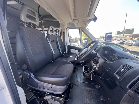2.0 BlueHDI 35 Enterprise Heavy L3H2 [9-Seat] 2.0 Panel Van Manual Diesel