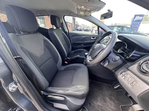 1.5 dCi [90] Play 1.5 5dr Hatchback Manual Diesel