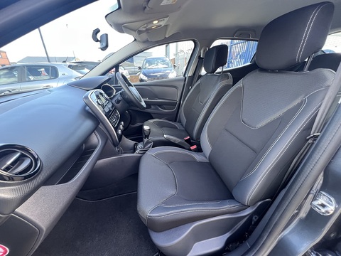 1.5 dCi [90] Play 1.5 5dr Hatchback Manual Diesel